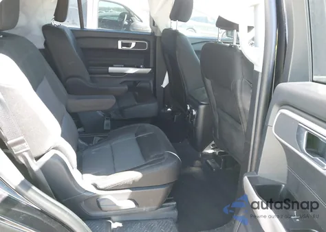 2022 Ford Explorer Xlt z USA, uszkodzony, nr VIN 1FMSK7DH3NGA83915